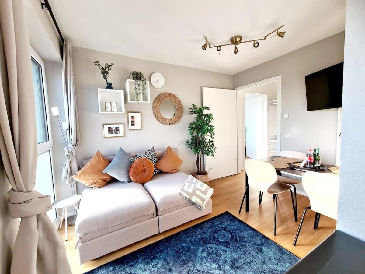 Urban Living - Top Floor Apartment Hamburg Exterior photo
